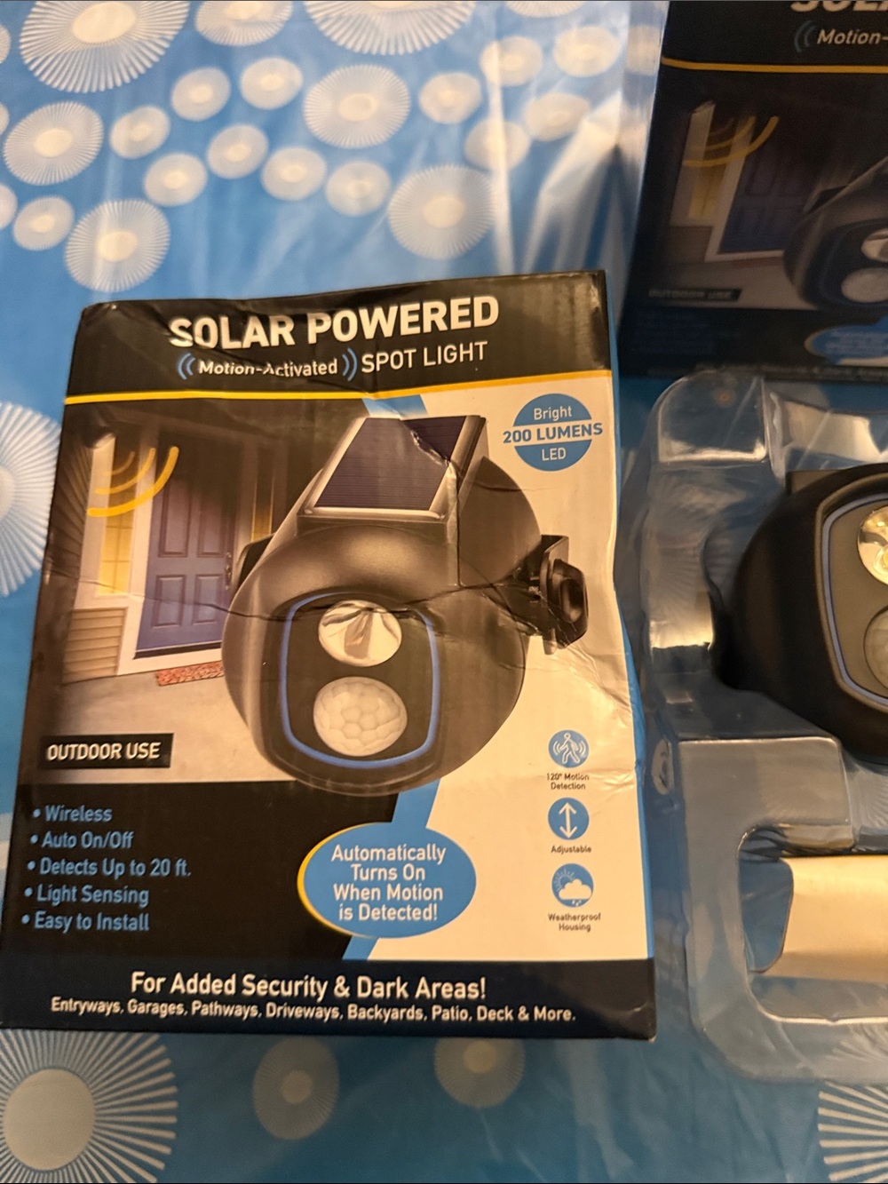 Solar Powered Motion Spot Light - Black - Bright 200 Lumens 2 bundle
